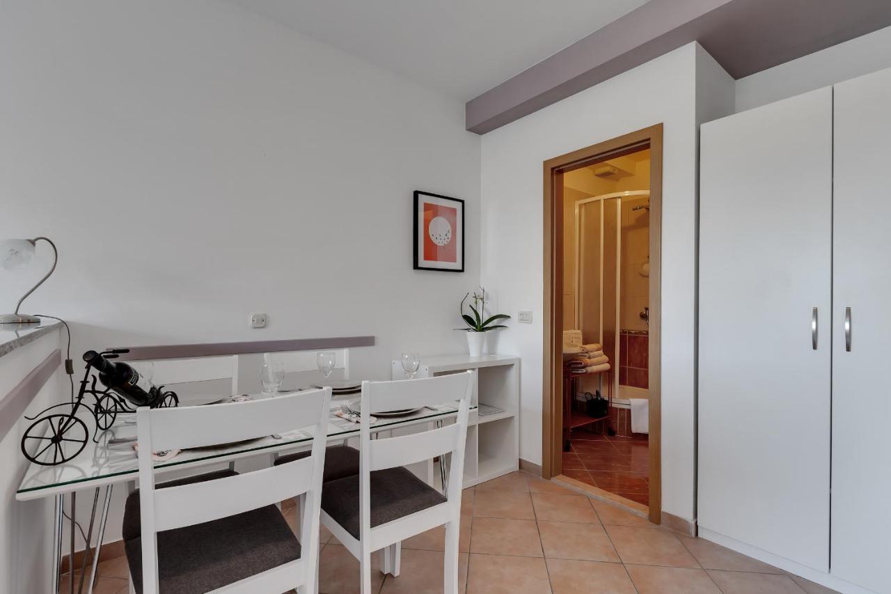 Apartments Divna Baška Voda Exteriör bild