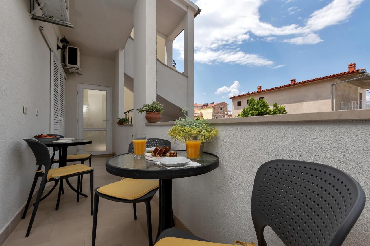 Apartments Divna Baška Voda Exteriör bild