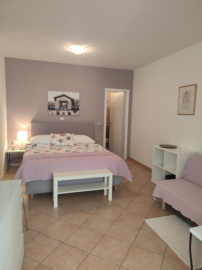 Apartments Divna Baška Voda Exteriör bild
