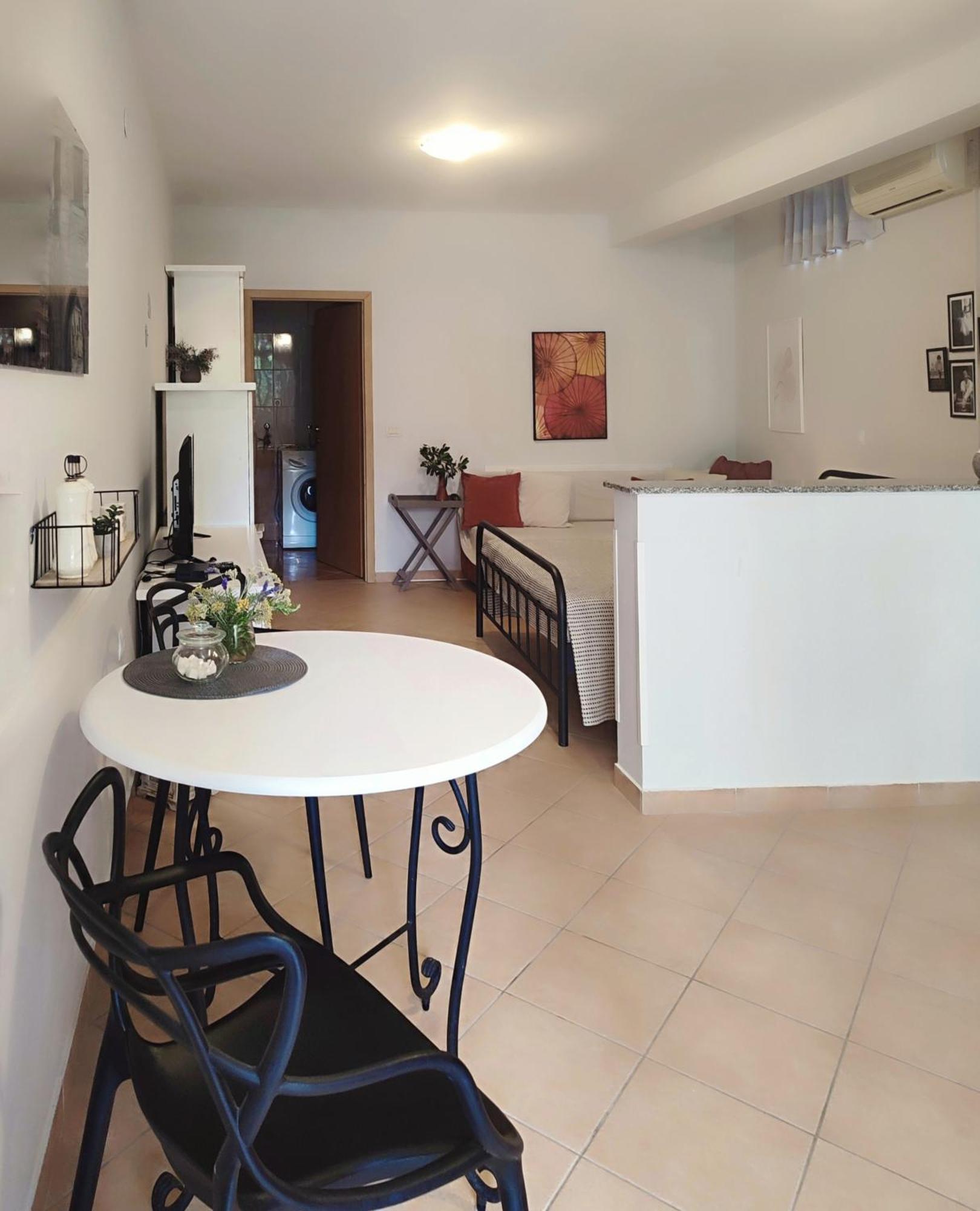 Apartments Divna Baška Voda Exteriör bild
